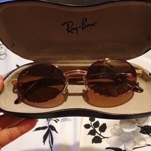 Vintage Ray-Ban Sunglasses W2543